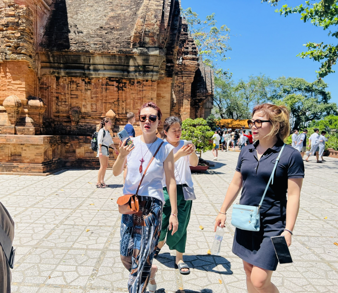 Overview Of International Visitors To Vietnam On The First Half Of Year