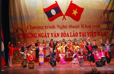 Viet Nam Culture Week 2015 starts in Laos - Viet Nam National Authority ...