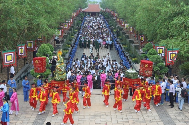 Nation’s legendary father, mother commemorated - Viet Nam National ...