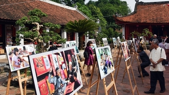 Photo exhibition on Ha Noi opens - Viet Nam National Authority of Tourism