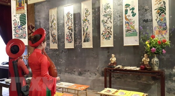 Exhibition of folk paintings opens in Da Nang - Viet Nam National ...