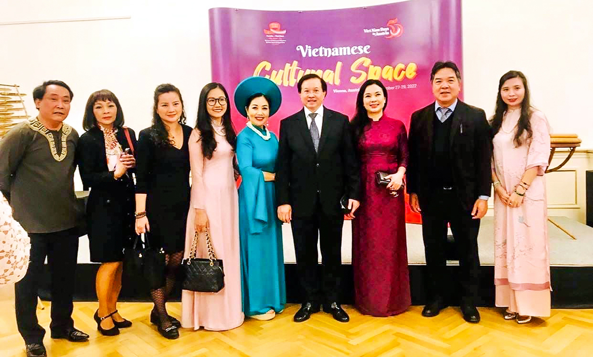 Vietnamese cultural space in Austria - Viet Nam National Authority of ...