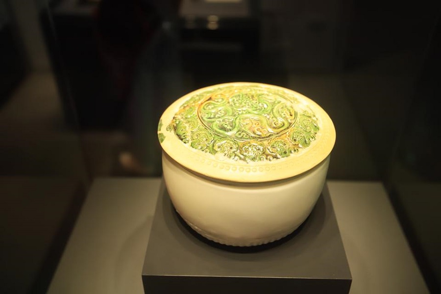 Treasures of Thang Long Imperial Palace displayed - Viet Nam National ...