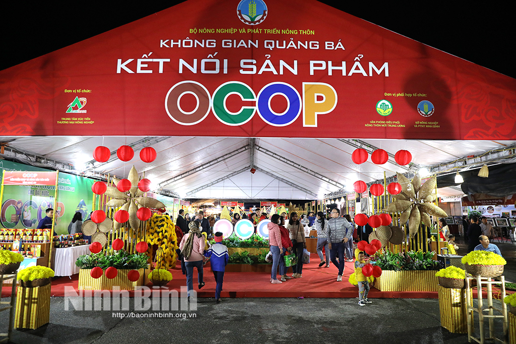 Exhibition of cultural heritage space and traditional handicrafts opens ...