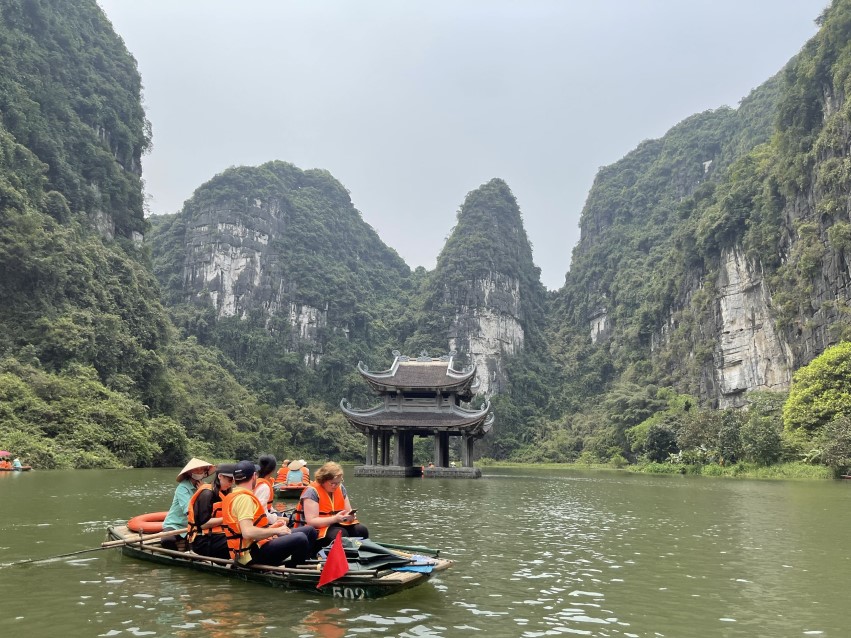 French Delegation Enjoys Tour To Trang An Beauty Spot Viet Nam french-delegation-enjoys-tour-to-trang-an-beauty-spot-viet-nam