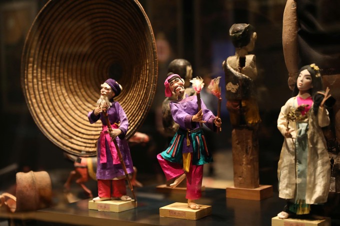 Vietnam Fine Arts Museum unveils new applied, folk art exhibition space ...