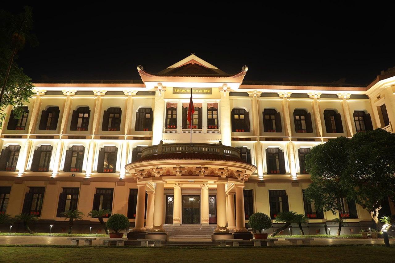 Vietnam Fine Arts Museum Launches First-Ever Nighttime Art Experience ...