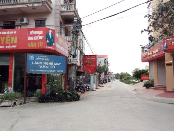 https://images.vietnamtourism.gov.vn/vn//images/2022/thang_1/0601.lang-nghe-phu-xuyen1.jpg