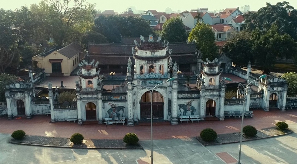 Trên địa bàn huyện có một quần thể di tích lịch sử văn hóa đồ sộ