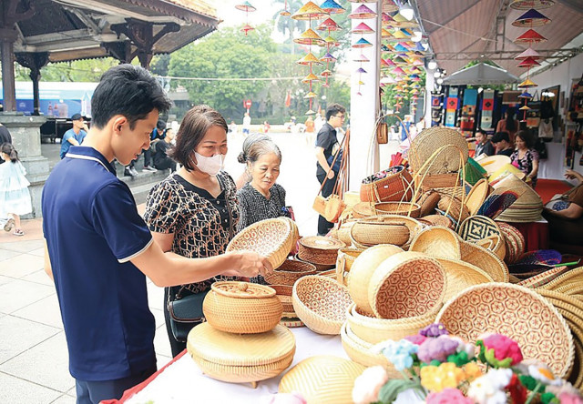 Làng nghề mây tre đan Phú Vinh - Di sản văn hóa độc đáo giữa lòng Hà Nội