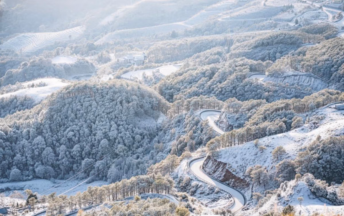 Lạng Sơn đầu tư phát triển hạ tầng du lịch Mẫu Sơn - Ảnh 2.