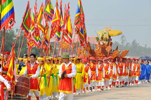 Lễ Hội Rước Cá Ông: Khám Phá Nét Đẹp Văn Hóa Tâm Linh Của Ngư Dân Việt