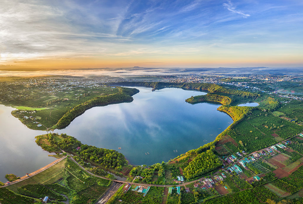 Tour du lịch Tây Nguyên: Lịch trình chi tiết, giá tốt & kinh nghiệm khám phá từ A-Z