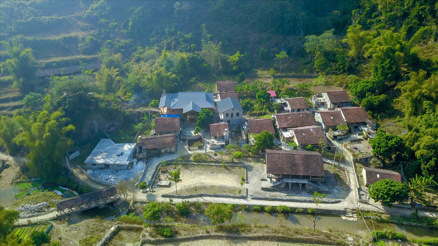Về thăm làng đá Khuổi Ky, Cao Bằng