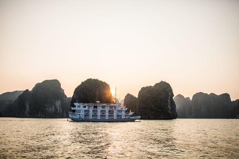 Travel leisure g i vi t nam l i m n l t ng trong d p k ngh 