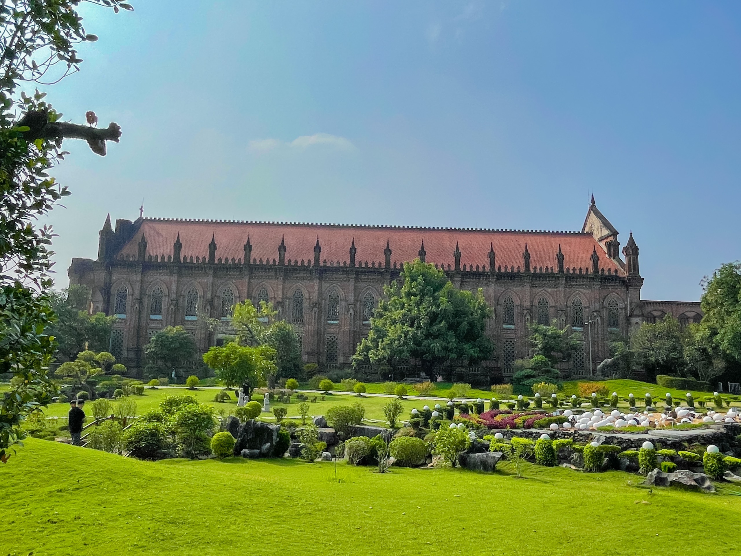 Đan viện Châu Sơn (Ninh Bình) - Một góc châu Âu giữa lòng Việt Nam