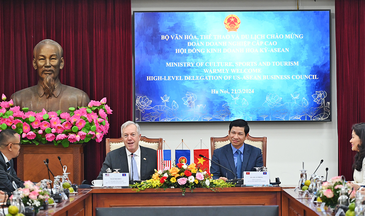 Thứ trưởng Hồ An Phong tiếp và làm việc với đoàn doanh nghiệp cấp cao Hội đồng kinh doanh Hoa Kỳ - ASEAN