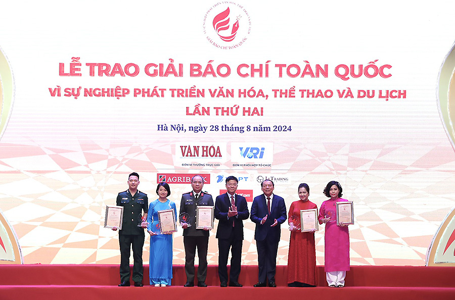 Vinh danh 94 tác phẩm báo chí “Vì sự nghiệp phát triển Văn hóa, Thể thao và Du lịch” năm 2024