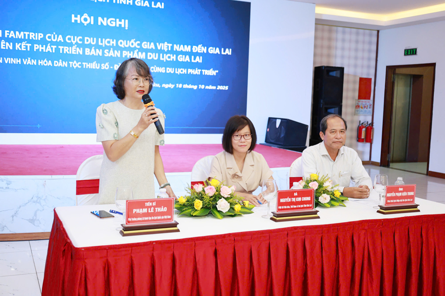 Đoàn Famtrip Cục Du lịch Quốc gia Việt Nam gặp gỡ ngành du lịch tỉnh Gia Lai