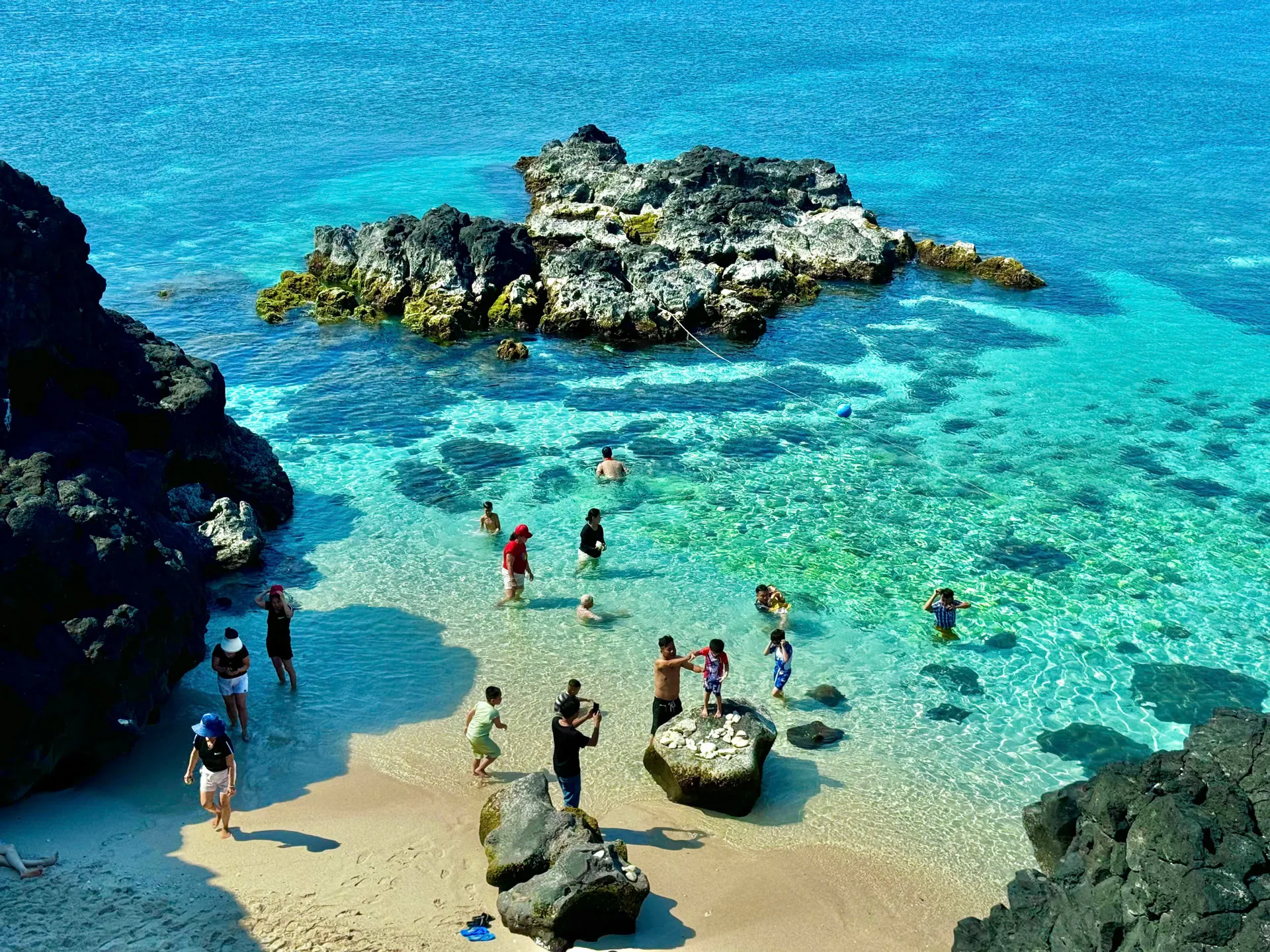 Du lịch - dịch vụ trở thành động lực phát triển bền vững của Quảng Ngãi