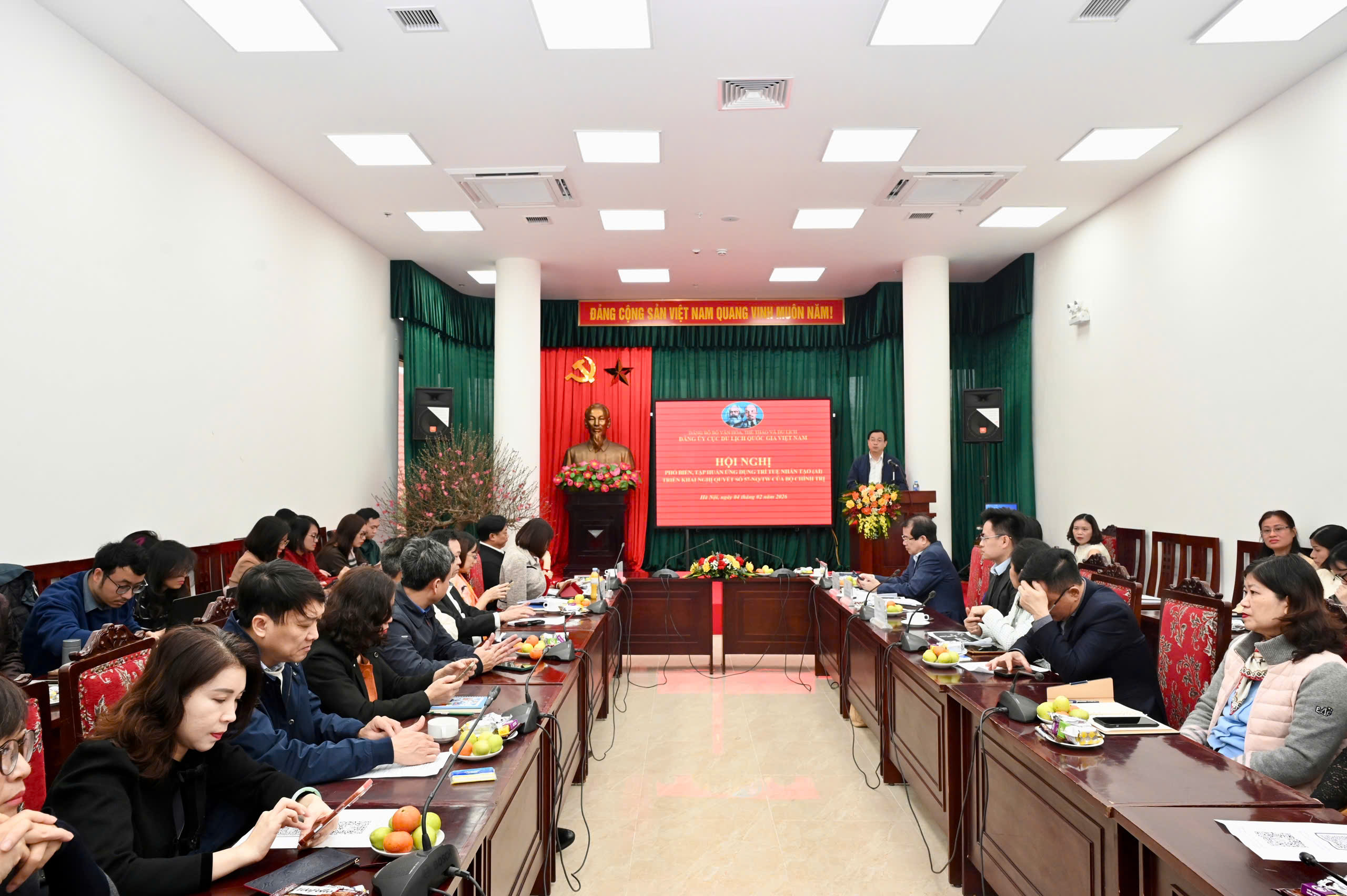 Đảng uỷ Cục Du lịch Quốc gia Việt Nam tổ chức Hội nghị phổ biến, tập huấn ứng dụng trí tuệ nhân tạo triển khai Nghị quyết 57 của Bộ Chính trị