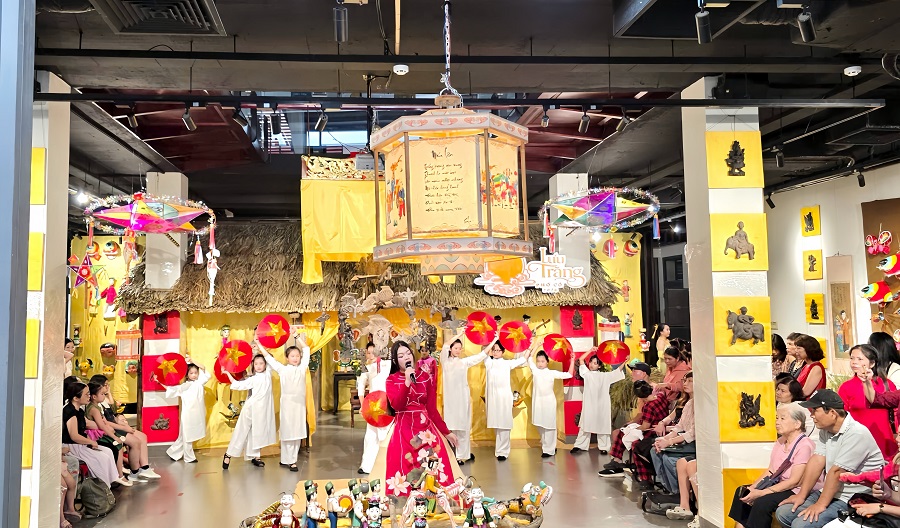“Moonlight Runway - Lưu trăng phố cổ 2026”: Khi thời trang kể chuyện di sản